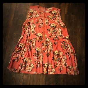 Pink floral sleeveless tunic